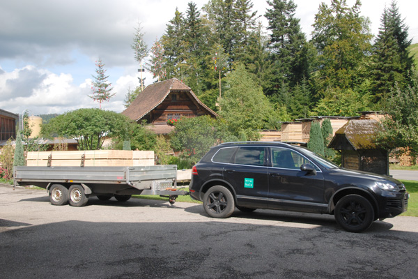 Birrerholz-Jeep-Anhaenger